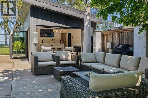 573 Beach Boulevard, Hamilton, ON - 