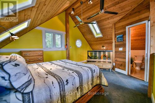 15 Keefer Lake Road, Timiskaming (Tim - Outside - Rural), ON - Indoor Photo Showing Bedroom