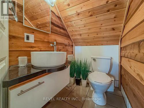 15 Keefer Lake Road, Timiskaming (Tim - Outside - Rural), ON - Indoor Photo Showing Bathroom