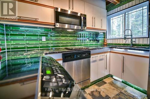 15 Keefer Lake Road, Timiskaming (Tim - Outside - Rural), ON - Indoor Photo Showing Kitchen