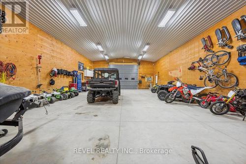 102 Concession 11 E, Hamilton, ON - Indoor Photo Showing Garage