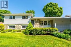 572 HIGHBURY PARK Sarnia, ON N7V 2J9