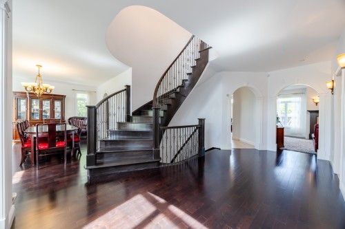 Escalier - 7640 Av. De Lugano, Brossard, QC - Indoor Photo Showing Other Room