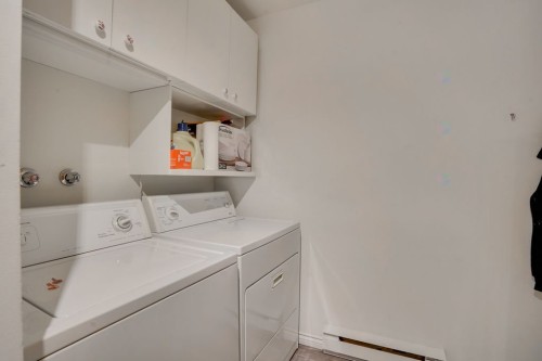 Salle de lavage - 240 Place Des Sorbiers, Gatineau (Hull), QC - Indoor Photo Showing Laundry Room