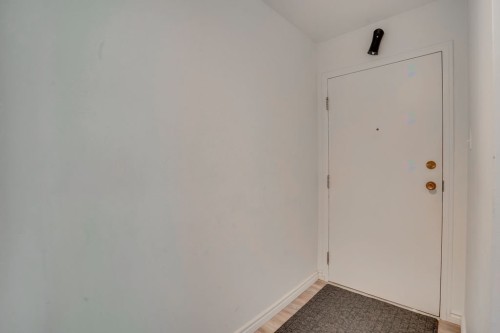 Hall d'entrée/Vestibule - 240 Place Des Sorbiers, Gatineau (Hull), QC - Indoor Photo Showing Other Room
