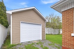 Garage - 