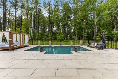 Piscine - 168 Ch. Des Sables, L'Ange-Gardien, QC - Outdoor With In Ground Pool