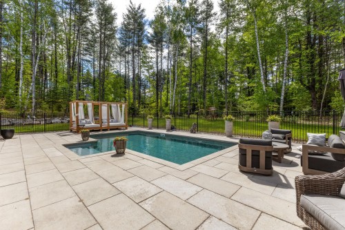 Piscine - 168 Ch. Des Sables, L'Ange-Gardien, QC - Outdoor With In Ground Pool With Backyard