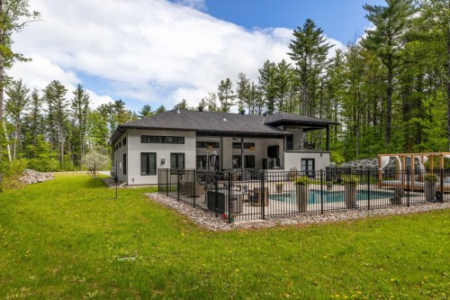 Extérieur - 168 Ch. Des Sables, L'Ange-Gardien, QC - Outdoor With In Ground Pool