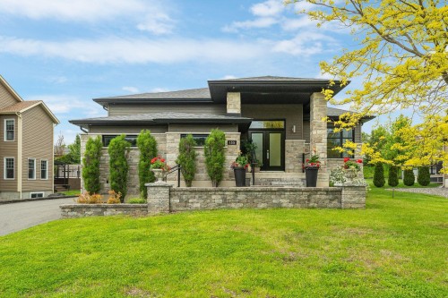 155 Rue du Nénuphar  Cowansville, QC J2K 0C7