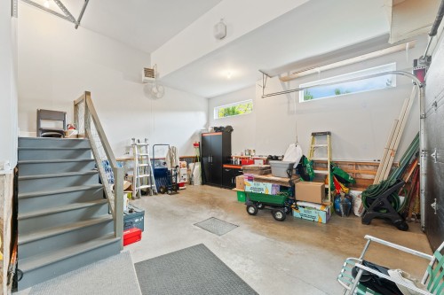 Garage - 155 Rue Du Nénuphar, Cowansville, QC - Indoor Photo Showing Garage