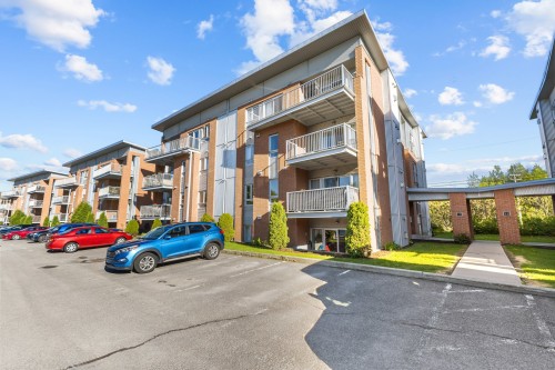 302-18 Rue Louis-Jolliet  Saint-Jérôme, QC J7Y 0C3
