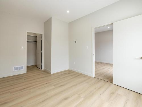 838 Weiler Boulevard, Thunder Bay, ON - Indoor Photo Showing Other Room
