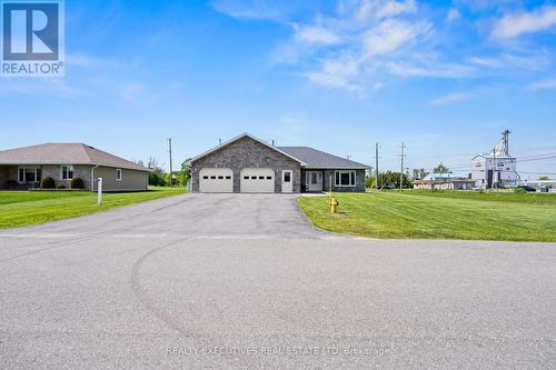 10727 West End Terrace, South Dundas, ON - Outdoor
