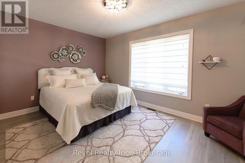 31 Natures Trail, Wasaga Beach, ON - Indoor Photo Showing Bedroom