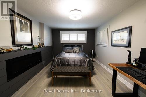 31 Natures Trail, Wasaga Beach, ON - Indoor Photo Showing Bedroom