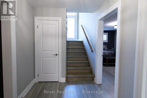 31 Natures Trail, Wasaga Beach, ON - Indoor Photo Showing Other Room