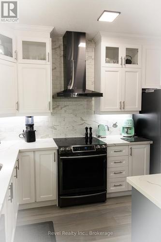 31 Natures Trail, Wasaga Beach, ON - Indoor Photo Showing Kitchen