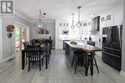 31 Natures Trail, Wasaga Beach, ON - Indoor Photo Showing Dining Room