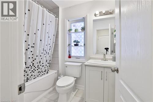 7214 Triumph Lane, Mississauga, ON - Indoor Photo Showing Bathroom