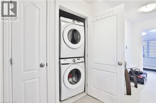 7214 Triumph Lane, Mississauga, ON - Indoor Photo Showing Laundry Room