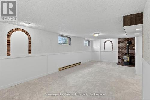 667 Skyline Road, Selwyn, ON - Indoor Photo Showing Other Room