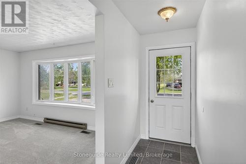 667 Skyline Road, Selwyn, ON - Indoor Photo Showing Other Room