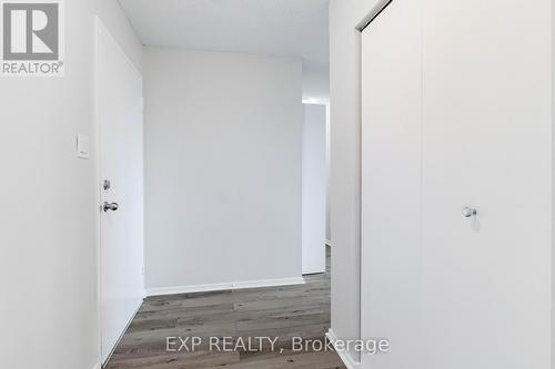 404 B - 2044 Arrowsmith Drive, Ottawa, ON - 