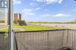 Great Balcony with Privacy Screen - 