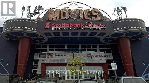 Close to the Movies! - 404 B - 2044 Arrowsmith Drive, Ottawa, ON - 