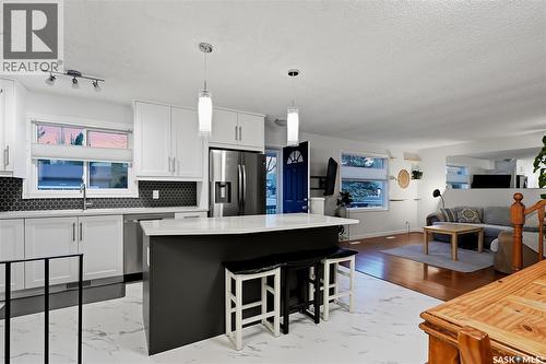 171 Coldspring Crescent, Saskatoon, SK - Indoor Photo Showing Kitchen With Stainless Steel Kitchen With Upgraded Kitchen