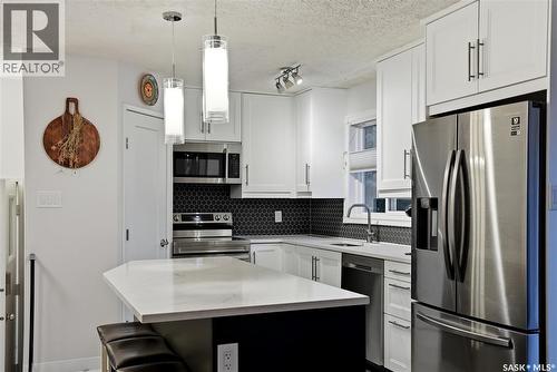 171 Coldspring Crescent, Saskatoon, SK - Indoor Photo Showing Kitchen With Stainless Steel Kitchen With Upgraded Kitchen