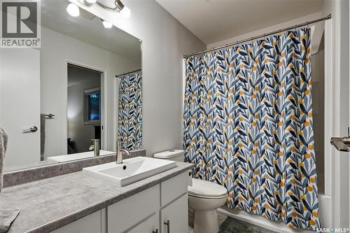 171 Coldspring Crescent, Saskatoon, SK - Indoor Photo Showing Bathroom