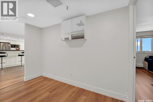 2001 315 5Th Avenue N, Saskatoon, SK - Indoor