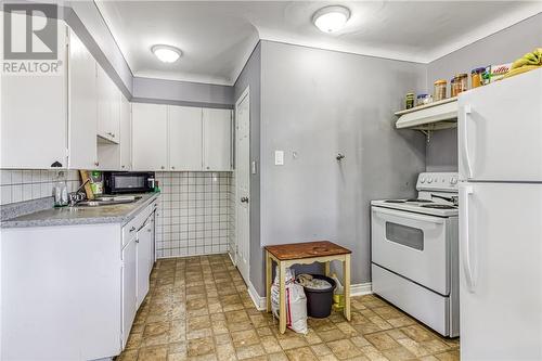 393 St.George Street, Sudbury, ON - Indoor Photo Showing Kitchen