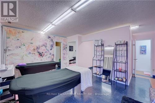 325 Fairview Drive, Brantford, ON 