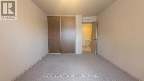 325 Fairview Drive, Brantford, ON 