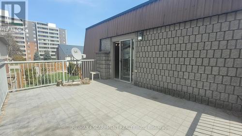 325 Fairview Drive, Brantford, ON 