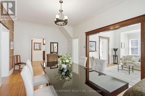314 Hess Street S, Hamilton, ON - Indoor Photo Showing Living Room