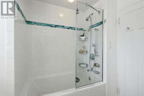 314 Hess Street S, Hamilton, ON - Indoor Photo Showing Bathroom