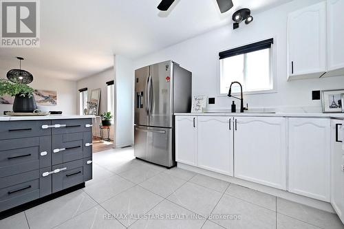 647 Trailview Drive, Peterborough, ON - Indoor Photo Showing Kitchen