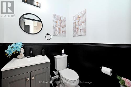 647 Trailview Drive, Peterborough, ON - Indoor Photo Showing Bathroom