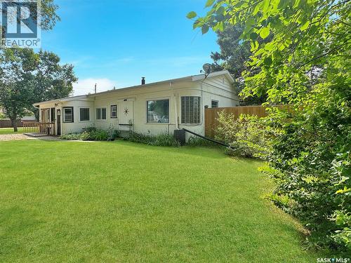 406 Wexford Street, Balcarres, SK - Outdoor