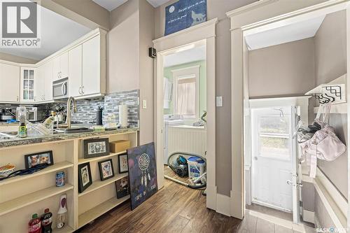 1422 Cameron Street, Regina, SK - Indoor