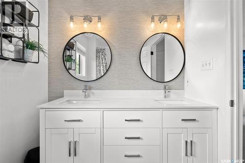 8628 Thurston Crescent, Regina, SK - Indoor Photo Showing Bathroom