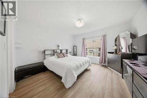 832 O'Reilly Crescent, Shelburne, ON - Indoor Photo Showing Bedroom