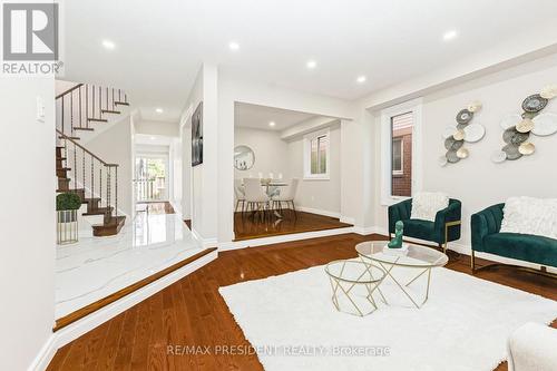 19 Copeland Road, Brampton, ON - Indoor Photo Showing Living Room