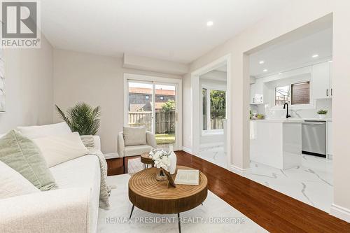 19 Copeland Road, Brampton, ON - Indoor Photo Showing Living Room