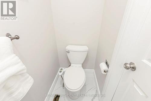 19 Copeland Road, Brampton, ON - Indoor Photo Showing Bathroom