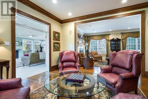 7781 Poplar Side Road, Clearview, ON - Indoor Photo Showing Living Room